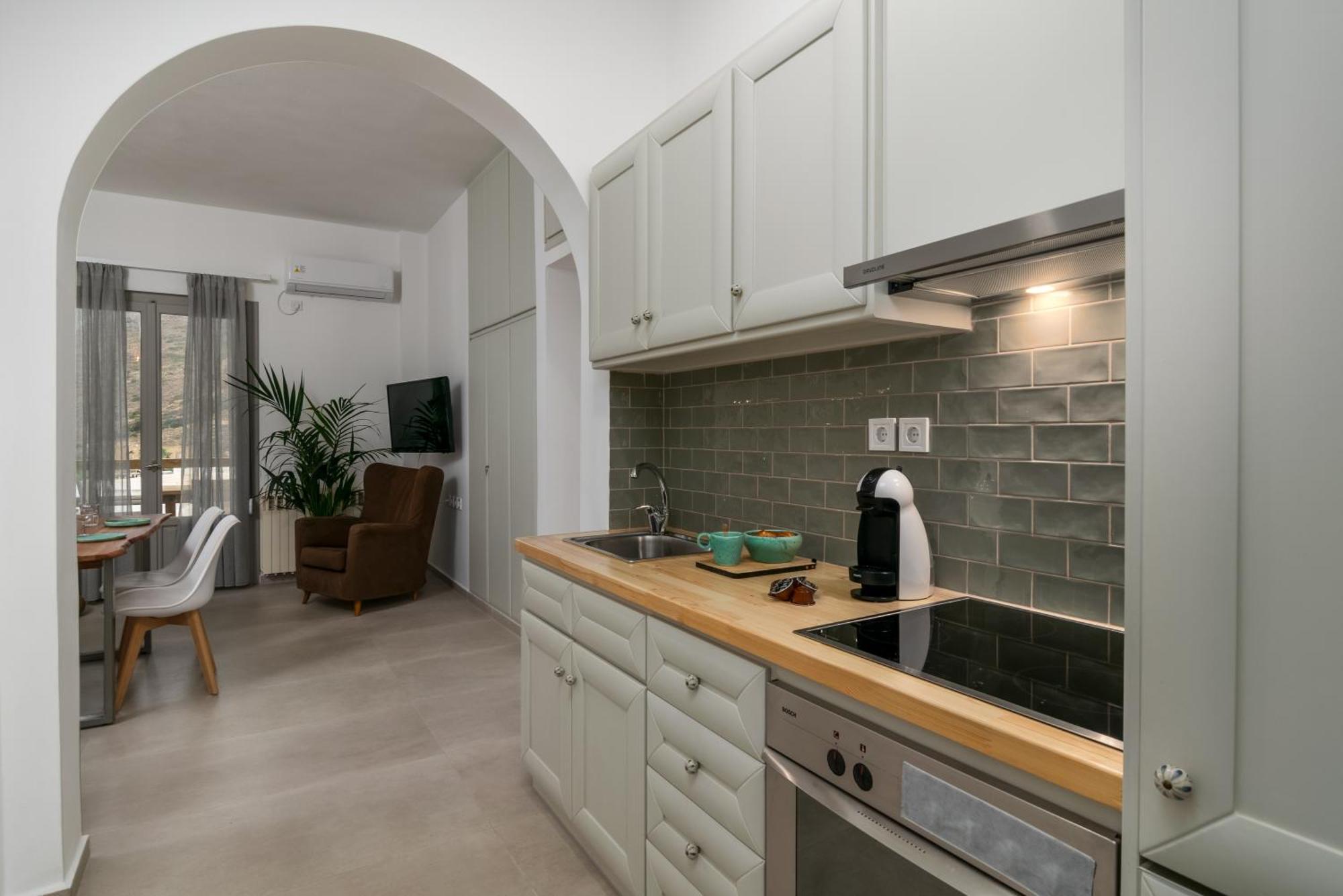 Areti'S Milos Guesthouses Adamantas  Ngoại thất bức ảnh