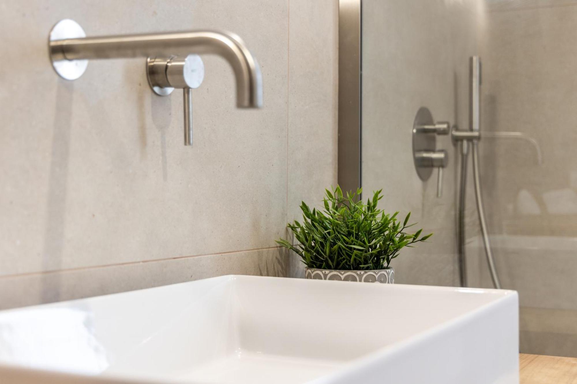 Areti'S Milos Guesthouses Adamantas  Ngoại thất bức ảnh