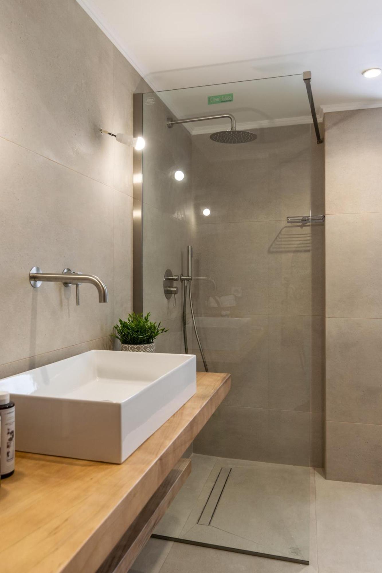 Areti'S Milos Guesthouses Adamantas  Ngoại thất bức ảnh